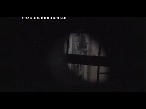 ❤️ 블론디는 중공 벽돌 뒤에 숨겨진 이웃 뱃사공에 의해 비밀리에 비디오에 녹화됩니다. 포르노 우리 ko.bassaniluigi.ru ️❤